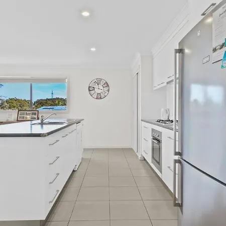 Pelican House Lakes Entrance Exterior photo